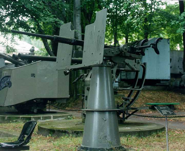 英國20mm70 (0.79) Mark I and Mark II高射炮.jpg