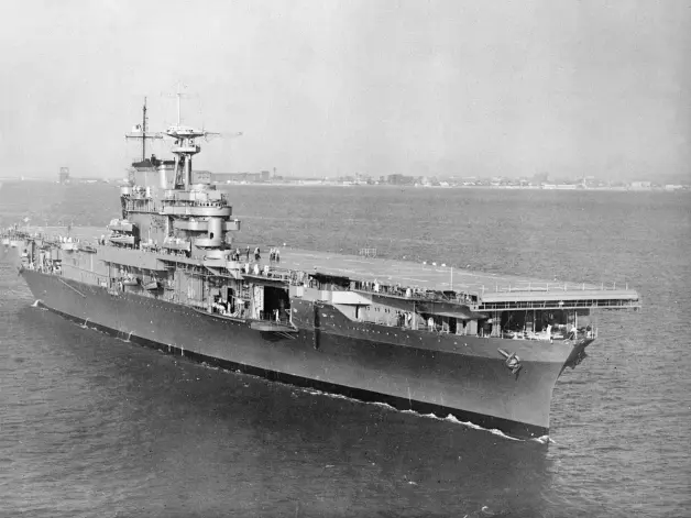 File:海试时的大黄蜂号，摄于1941年7月26日.webp