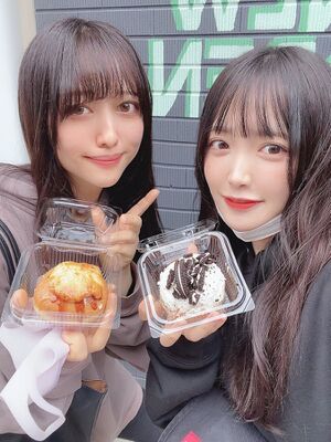 米澤茜和反田葉月甜甜圈1.jpg