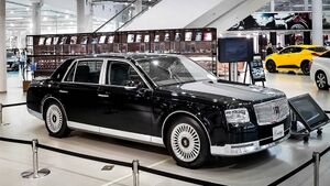 2018 toyota century.jpg