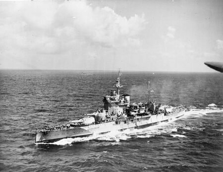 1942 年在印度洋上航行的厌战号