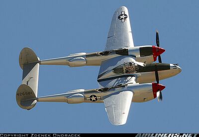 P-38閃電.jpg