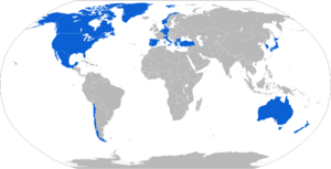 蓝色区域为RIM-7的使用国